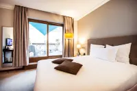 Logis Villa C Hôtel - พร้อมระเบียง