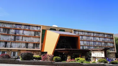 Glenstone Lodge Hotels in 