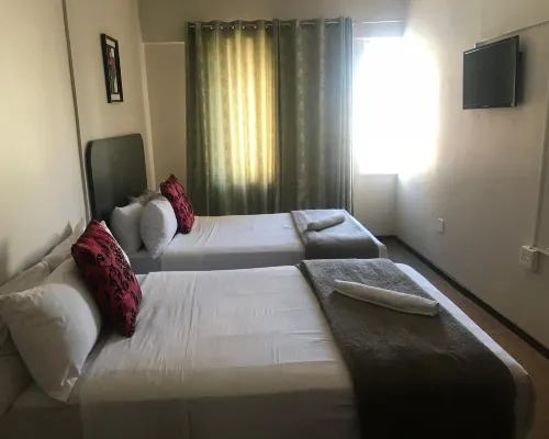 Businessburg Hotel Hotels near Joubert Park