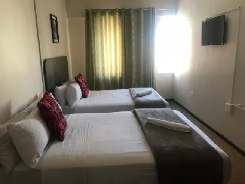Businessburg Hotel โรงแรมใกล้คาร์ลตัน เซ็นเตอร์
