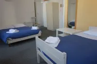 Hôtel du Cours Hotels in Pertuis