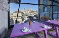 Swiss Wine by Fassbind - servizio colazione