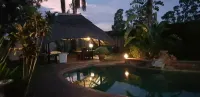 Sunbird Guest House - Rooftop Pools
