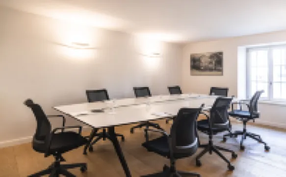 帕維倫雷讓小法蘭西酒店