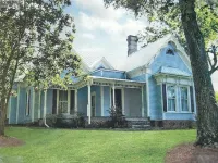 Adair Manor Bed & Breakfast