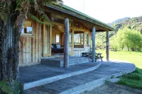 The Barn Cabins & Camp Hotels in Kaiteriteri
