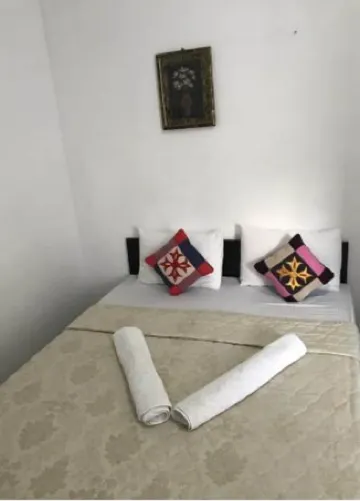 Atozee Airport Villa