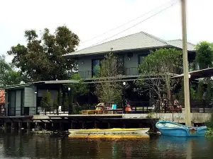 Popular Vacation Homes in Samut Songkhram Province
