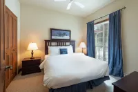Cap Tremblant Mountain Resort - Jacuzzi
