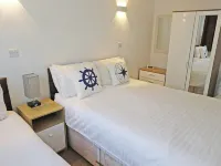 Devoncourt Devoncoast SeaView Apartments Hotel a Brixham