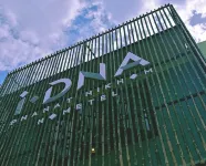 I-DNA PhanatNikhom Hometel Hotel berhampiran Wat Kaew Noi