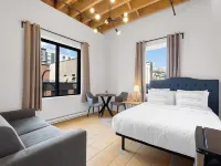 The Little Prince Rooms - Old Montreal Hotel dekat Mont-Royal