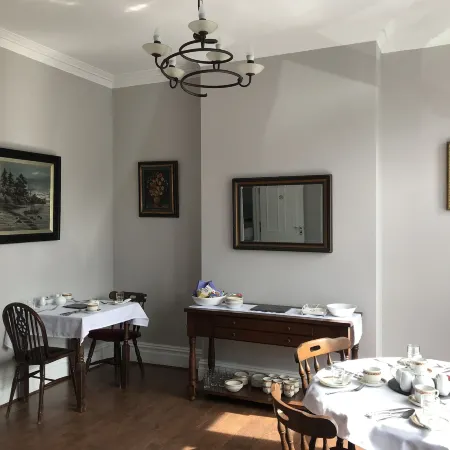 Victoria Lodge