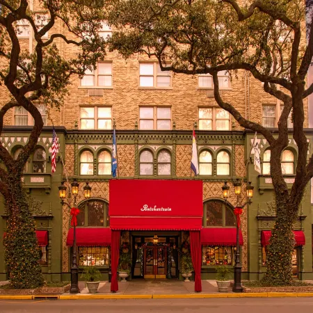 Pontchartrain Hotel St. Charles Avenue Отели рядом с достопримечательностью «Одубон Парк»