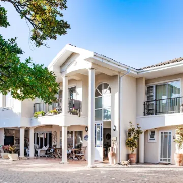 Arum Guest House Hotels near Nahoon Beach