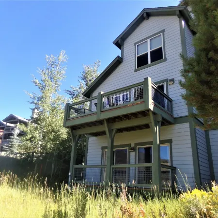 Anemone Townhome 3 Bed 3 Bath