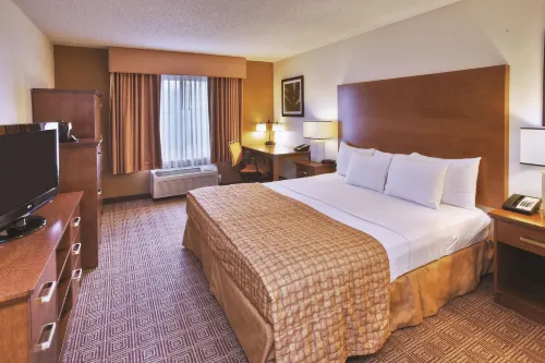 La Quinta Inn & Suites by Wyndham Danbury