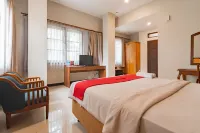 RedDoorz Near Simpang Dago 2