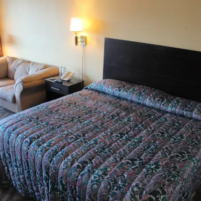 Tourway Inn Hotels near Downtown Birmingham