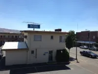 Rodeway Inn & Suites Omak - Okanogan Hotels in Omak