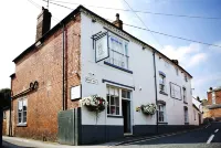 The Boot Inn Hotels in Newton Solney