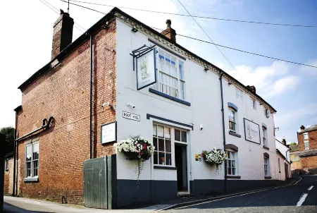 The Boot Inn Отели в г. Тикнолл