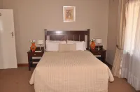 Coghlan Villa Guest House Hotels in Helensvale