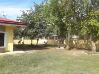 บ้านพักและรถตู้แสนสงบให้เช่า โรงแรมใน