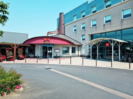 Ibis Caen Porte de Bretagne Отели в г. Фонтене-ле-Пенель