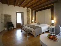 Il Portico - 1711 Luxury Guest House Hotel a Calco