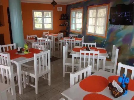 Gira Lua Отели в г. Мостейрос