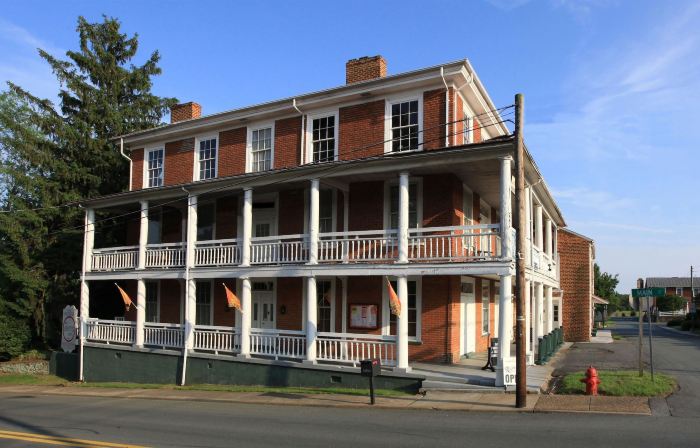 The Lafayette Inn & Restaurant