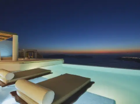 阿斯特拉套房酒店