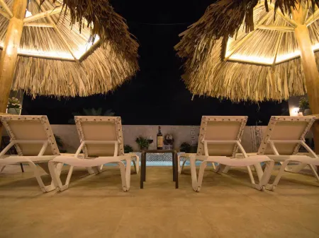 Golden Villas Отели в г. Палм-Бич