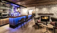 Almhof Hotel Call Hotels in La Valle