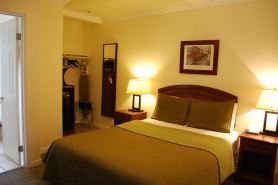 Bella Capri Inn and Suites