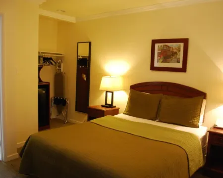 Bella Capri Inn and Suites Hotels in Camarillo