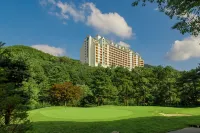 Yangji Pine Resort - Mountain view