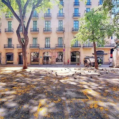 Hotel Sant Agustí Отели рядом с достопримечательностью «Старый порт»