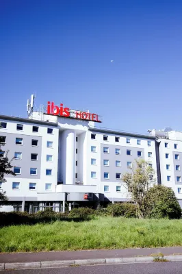 Ibis Luxembourg Aéroport Hôtels à : 