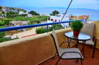 Vagia Beach Apartments - Mountain view