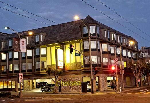 5. 첼시 모터 인 ..