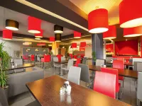 Ibis Kaliningrad Tsentr Hotel - breakfast