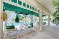 Longboat Key Cedars Beach House-Pet Friendly-2 Minute to the Beach