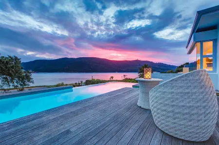 Amanzi Island Boutique Hotel