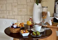 Hotel Restaurant la Plage Hotels in Port-Saint-Louis-du-Rhone