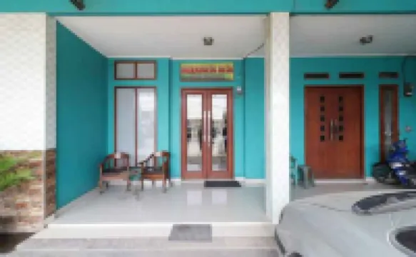 Hotel Surabaya Jaya Bandara Soetta Hotels in 
