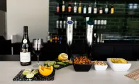 B&B Hotel Basel - Quầy bar