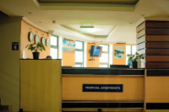 Tropical Plaza Apartments