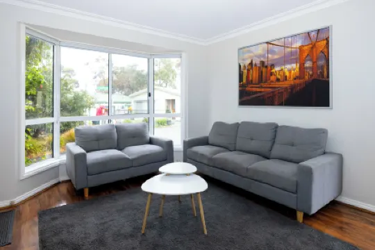 Airport Tourist Village Melbourne